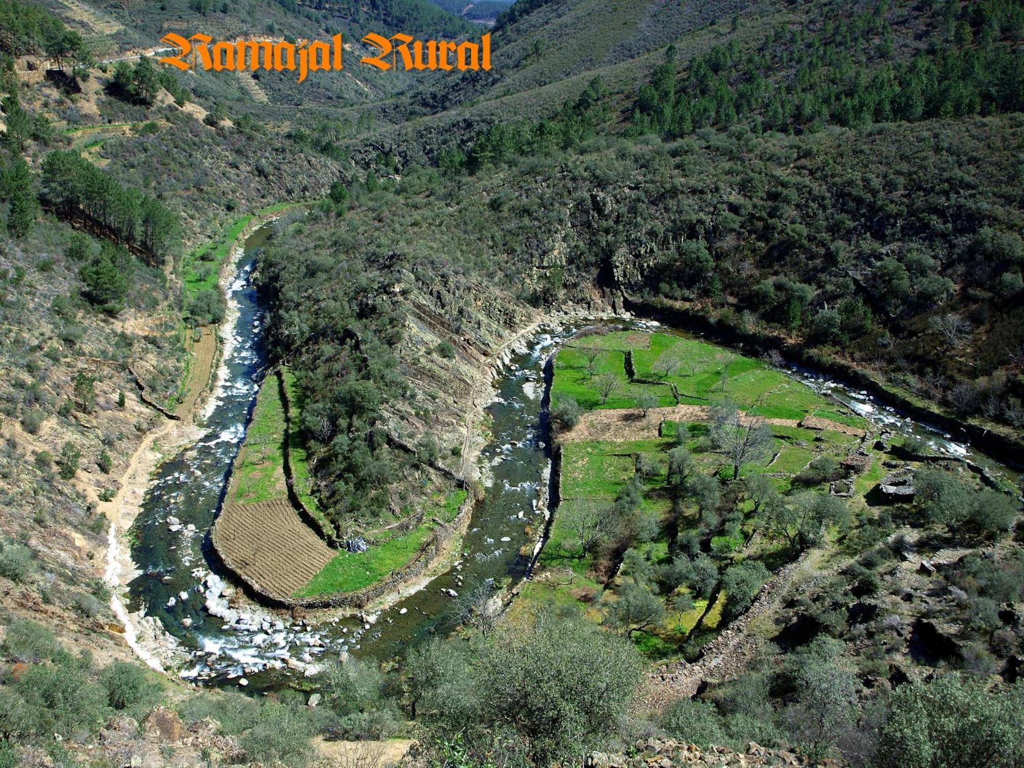 Ramajal Rural Guest House Horcajo  Rom bilde